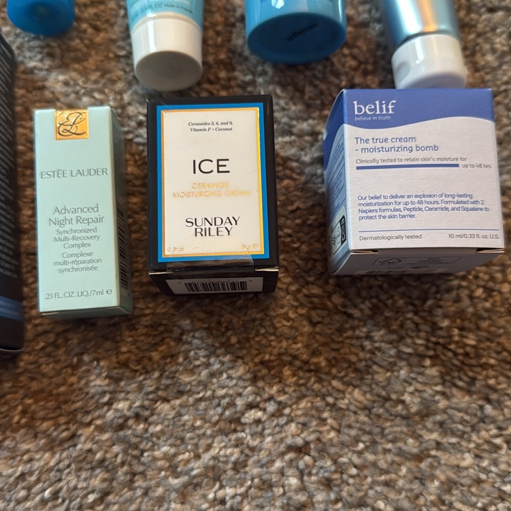 Giant Trial Beauty Bundle - Picture 4 of 5